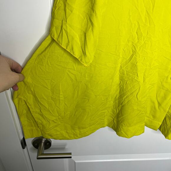 Chiara Cocol Women's Tunic Top L Lime Green ITALY 3/4 Sleeve Button Front Artsy - Picture 4 of 7